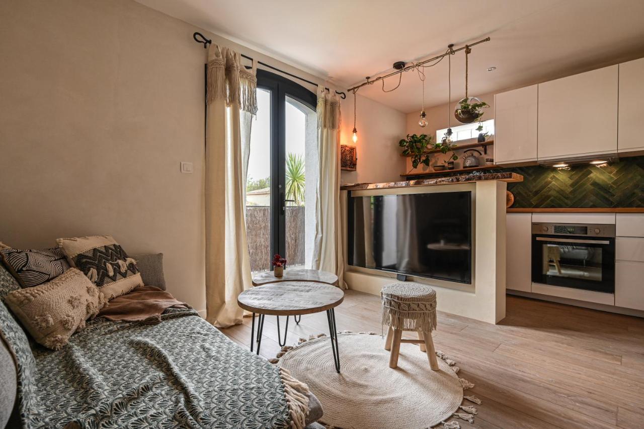 Appartement Retire De La Location 라시오타 외부 사진